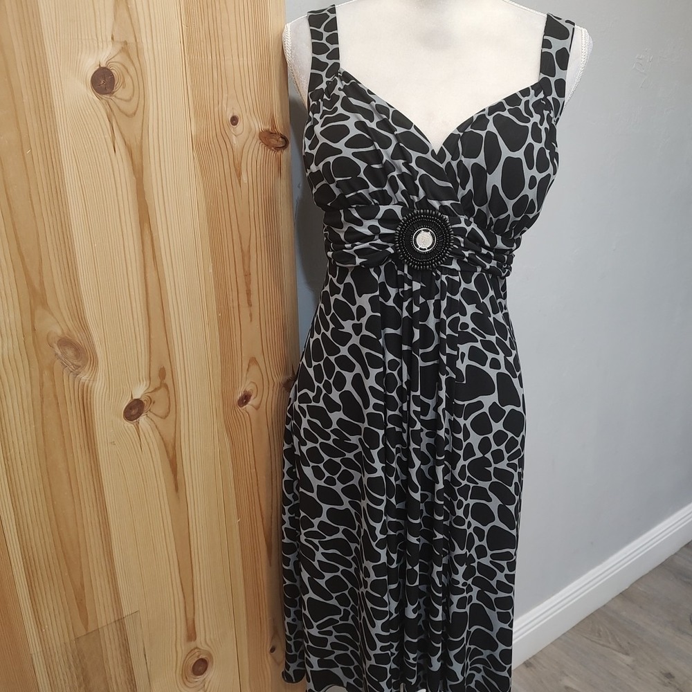 En Focus Studio Women Sleeveless Giraffe Print Dress Beaded Accents Sz 10